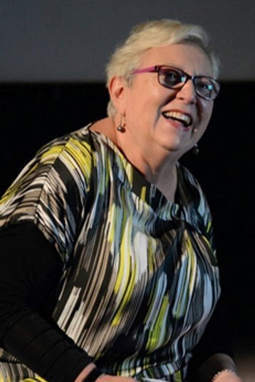 Cristina Quarti as Uncle Gigiona