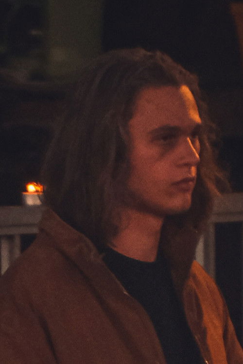 Maxime Andriyanov as Nino