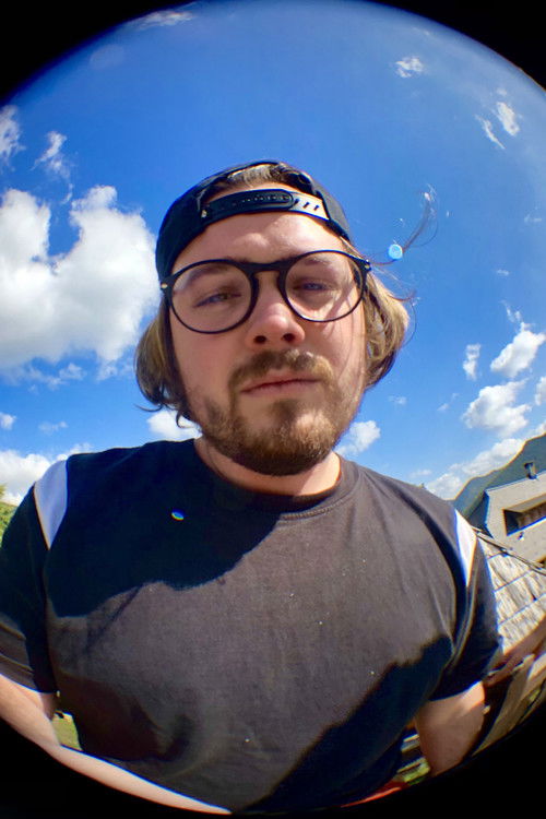 Ivan Stanojević as Hipster