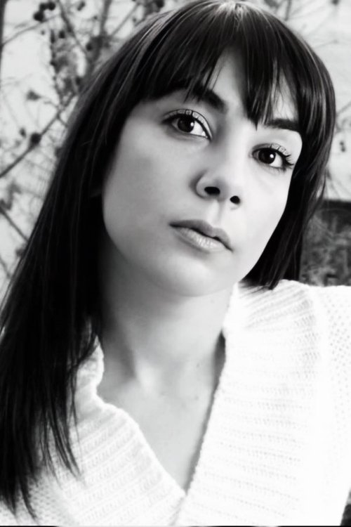 Carolina Fal as Nena