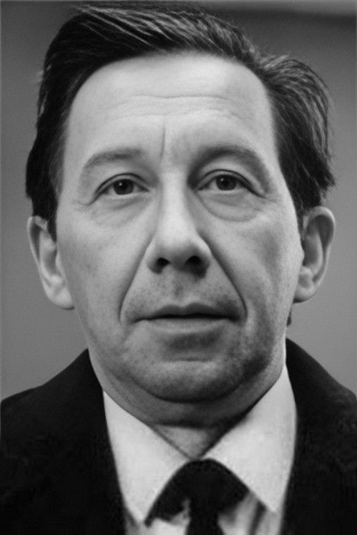 Andrey Stepanov as Юрий Николаевич