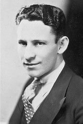 Clyde Beatty as Fred Mason (in long shots) (archive footage / uncredited)