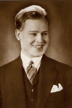 Olaf Storm as Junger Gast [Young Guest]