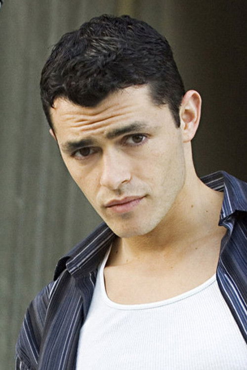 Alex Luria as Dante Mendoza (23 Years Old)