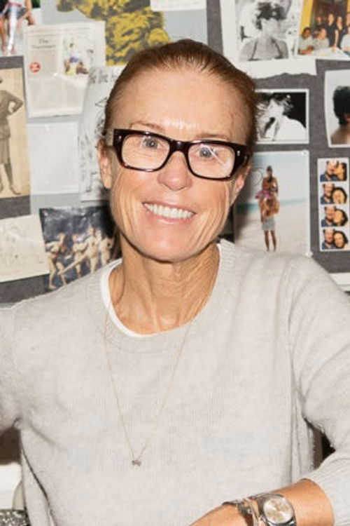 Pamela Hanson as Self - Photographer