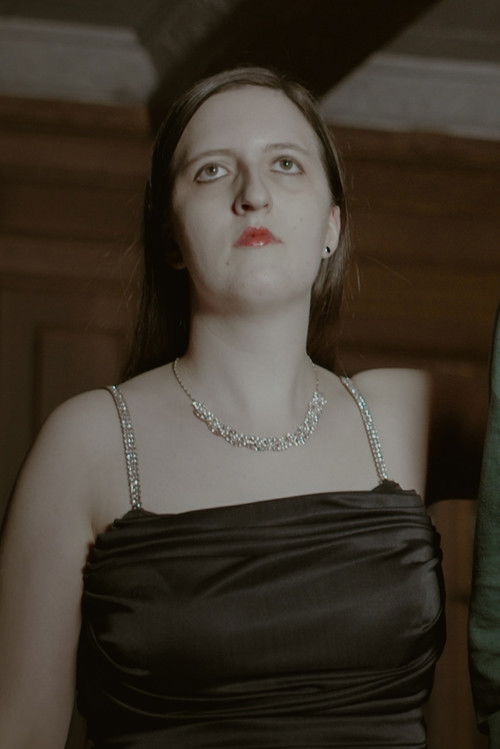 Gwen Bueche as Circe