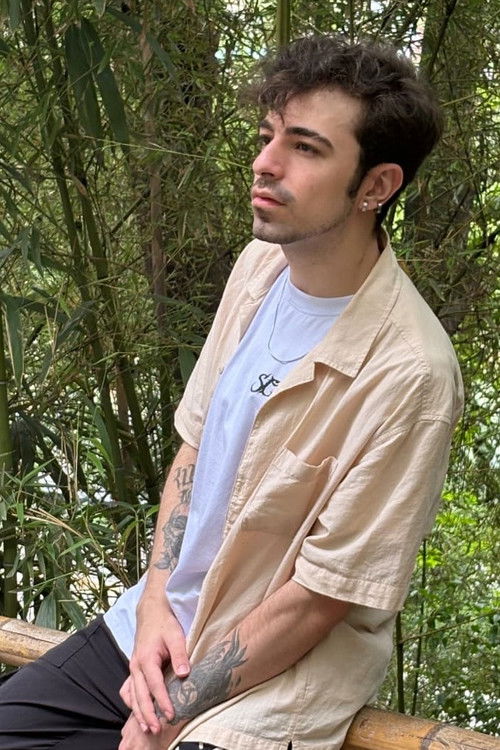 Gabriel Mesk as Lucas