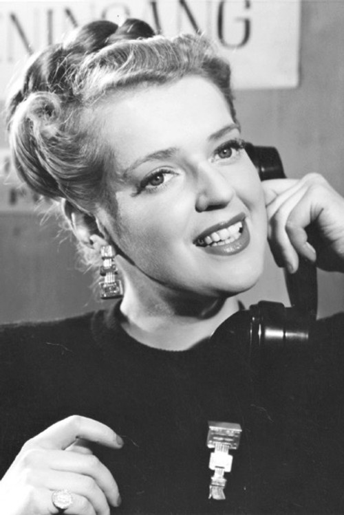 Ann-Margret Bergendahl as Lotten