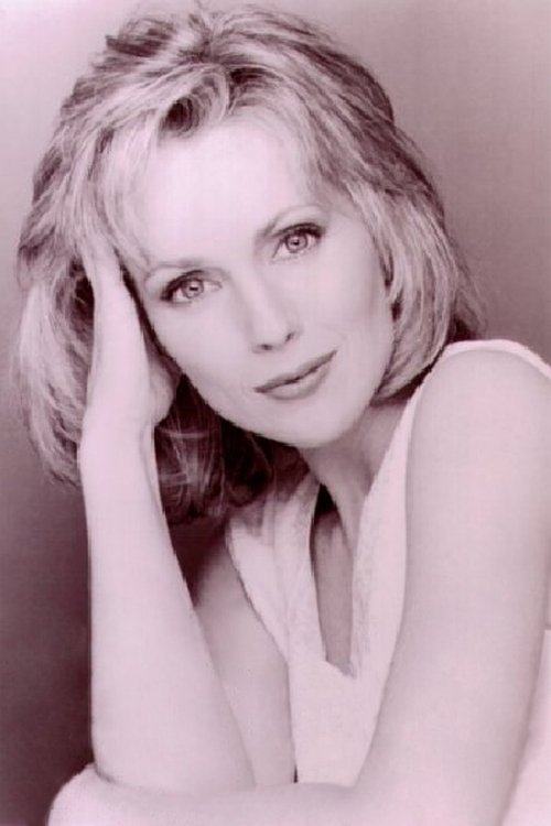 Mary D'Arcy as Cindy