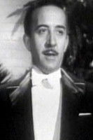 Miguel Pastor as Padre Alfonso