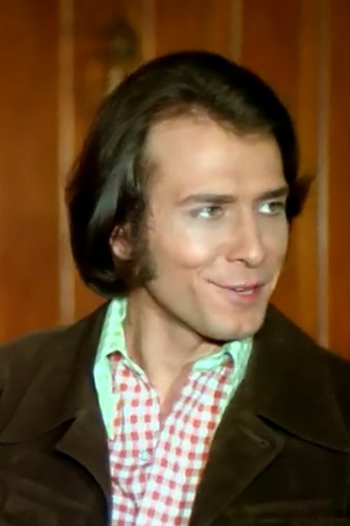 Vasos Andrianos as Alkis Renieris