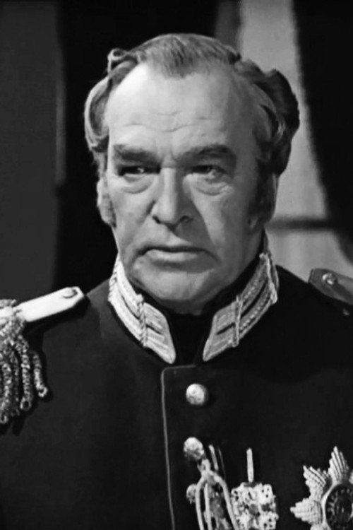 Aleksey Maksimov as Golubev