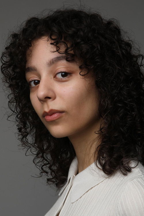 Thalita Beltrão Sørensen as Young Woman