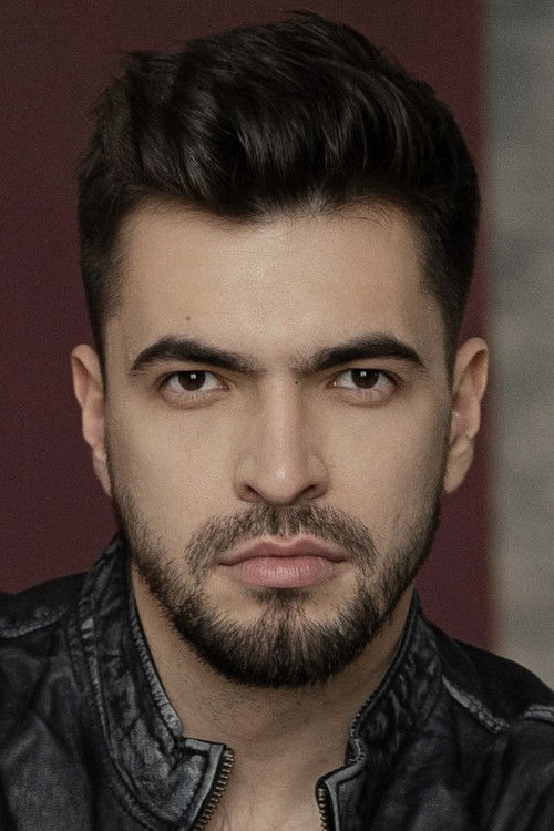 Vyacheslav Makarov as ведущий