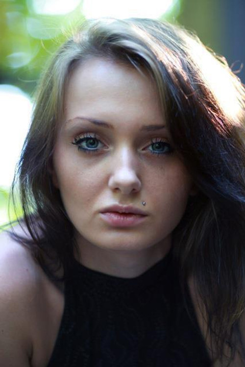 Kristina Kostiv as Chloe