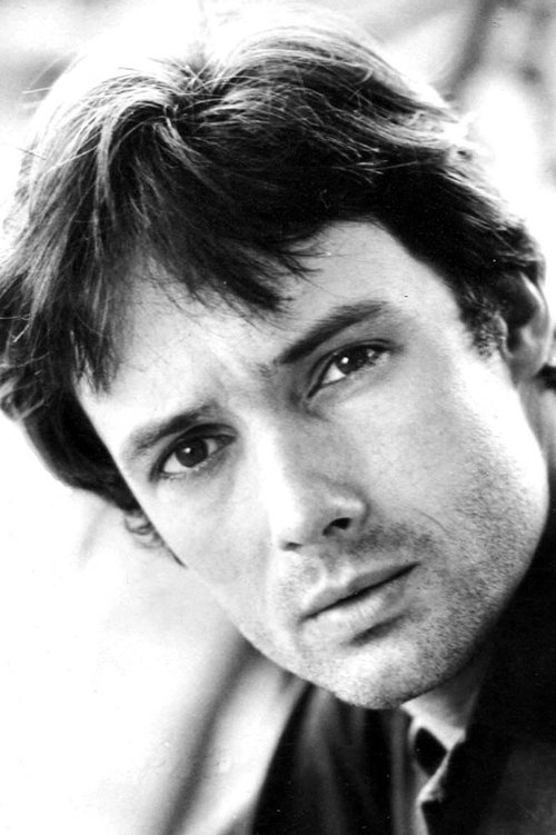 Peter Chatel as Raoul