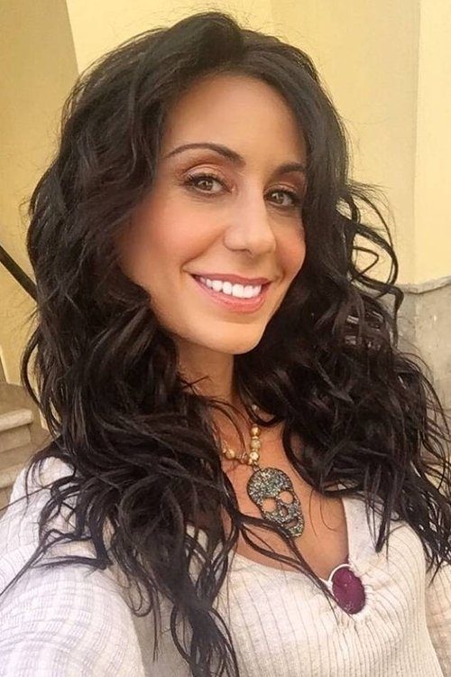 Leandra Pascuzzi as Úrsula