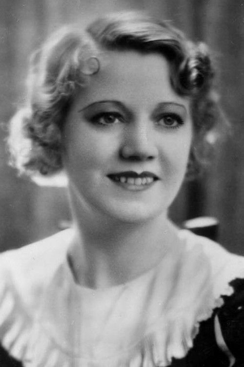 Elsie Carlisle as 