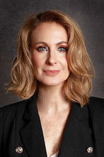 Denisse Dibós as Claudia