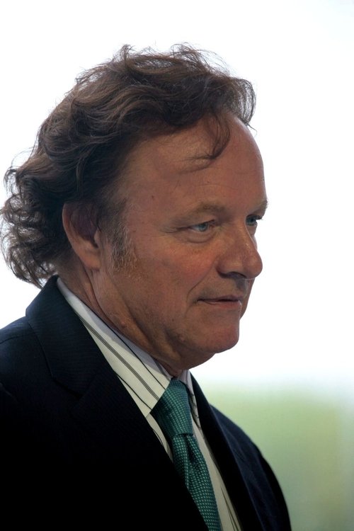 Guillaume Durand as Régis Roche