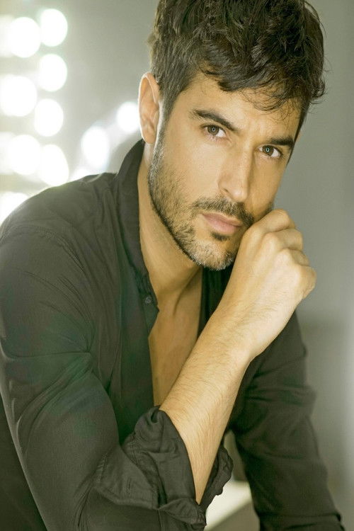 Patricio Arellano as Guido