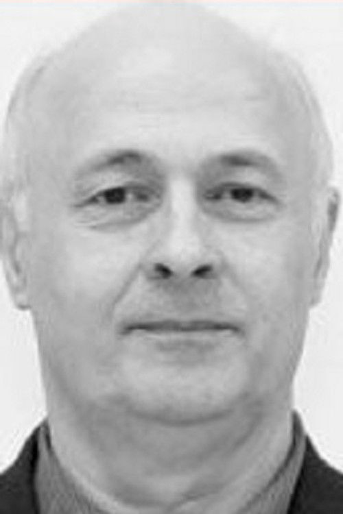 Erekle Kukhianidze as Vaja