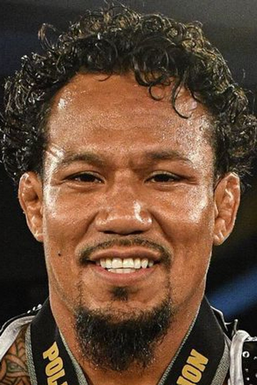 Luis Palomino as Self