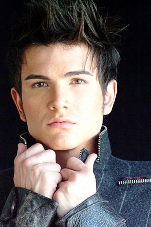 Jim Verraros as Contestant