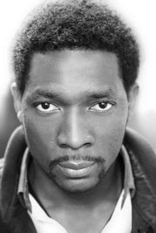 Mario Makón as Afrikaner