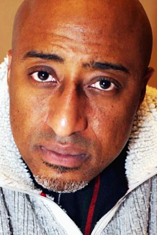 Alexis Garcia as Harry Osmond