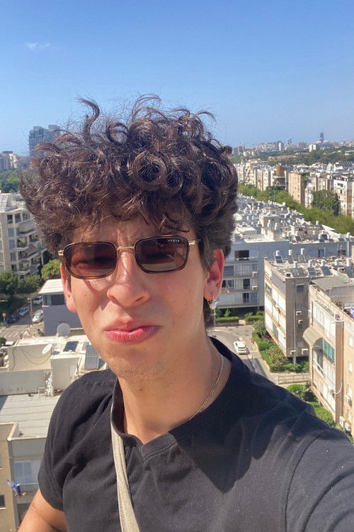 Eitan Laniado as Rebellion guard 1