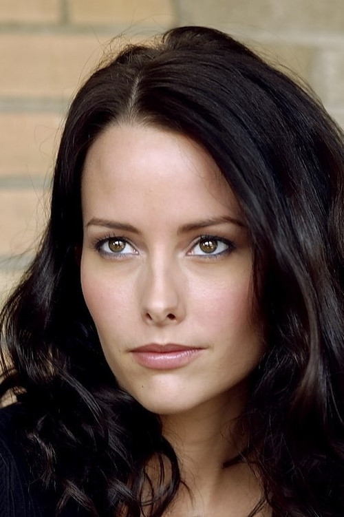 Amelia Cooke as Amelia