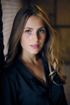 Gala Wesson as Abi Munroe