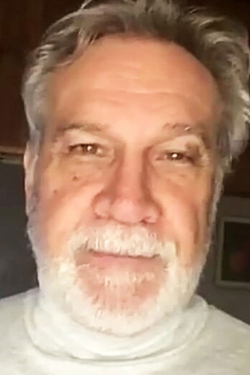 Carlos Mena as Subdirector