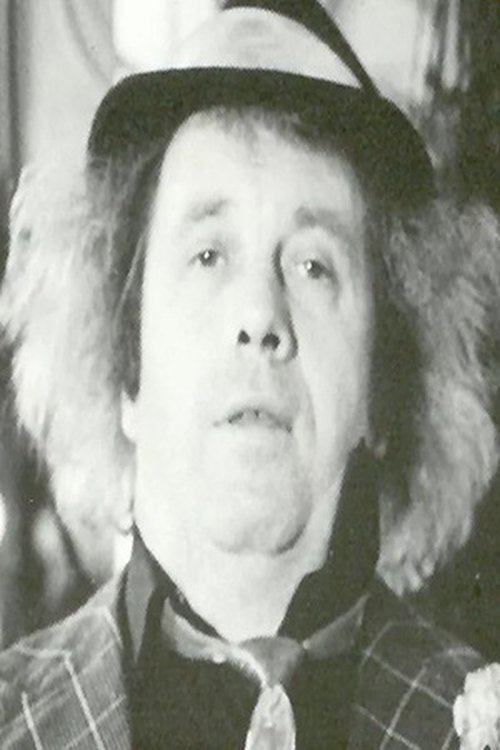 Alan Snell as Muscles