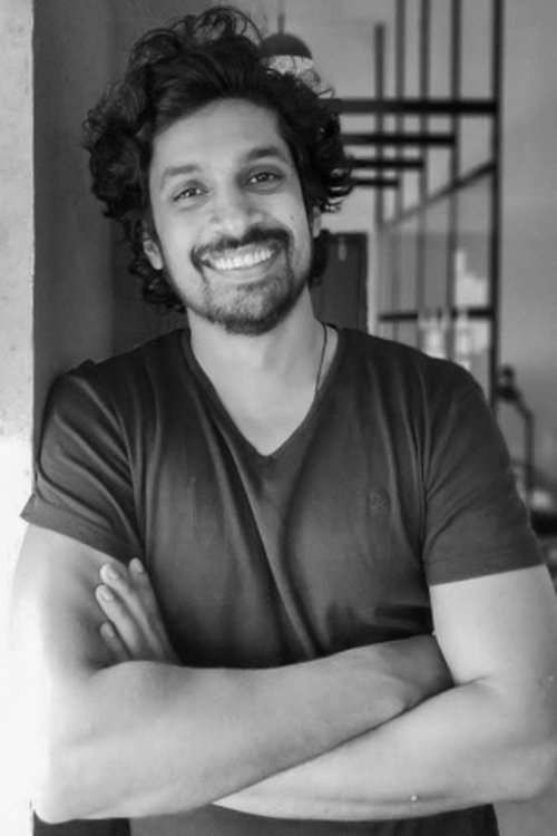 Arjun Radhakrishnan as Amar Felix