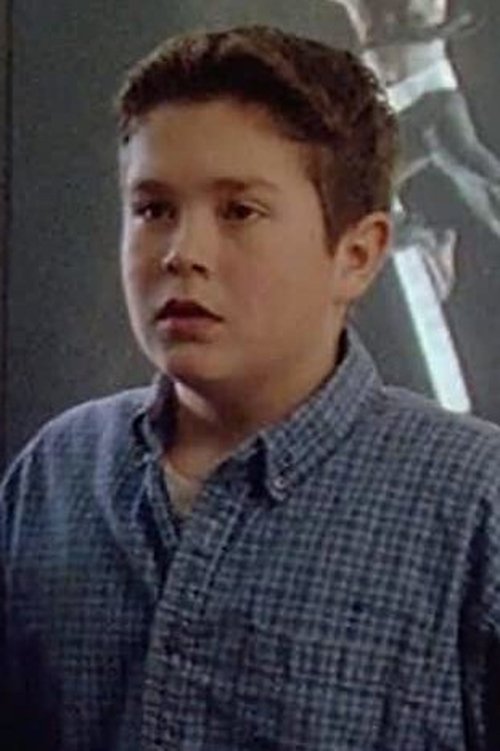 Chris Turner as Kyle Richards