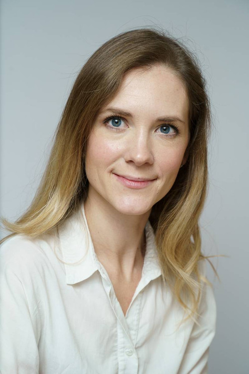 Yulia Konyukhova as doctor