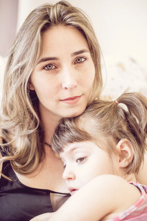 Katiele Bortoli as Ela mesma