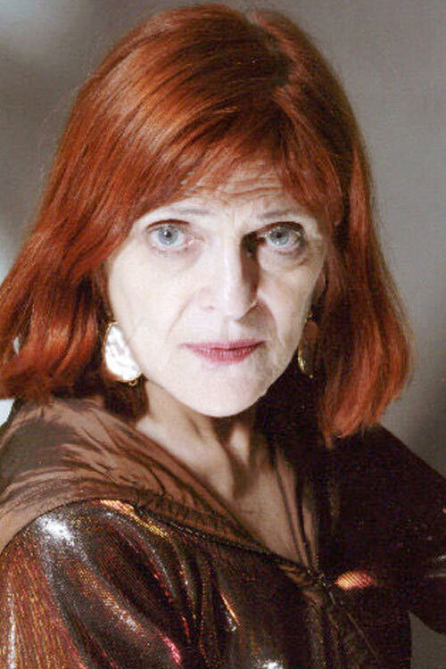 Nicole Gros as La pâtissière