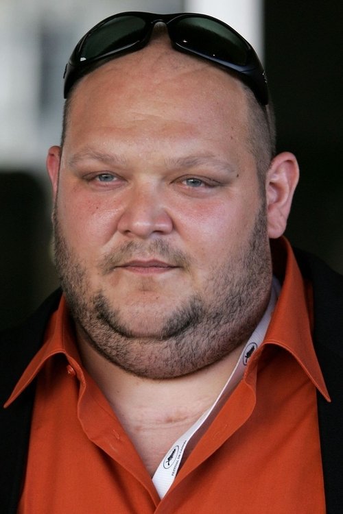 Gergely Trócsányi as Iggy