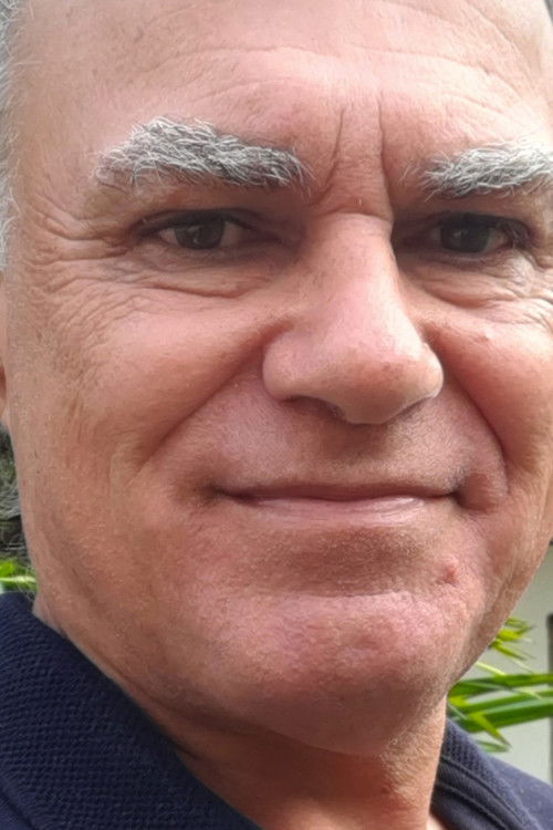 Wagner Kampynas as Miguel