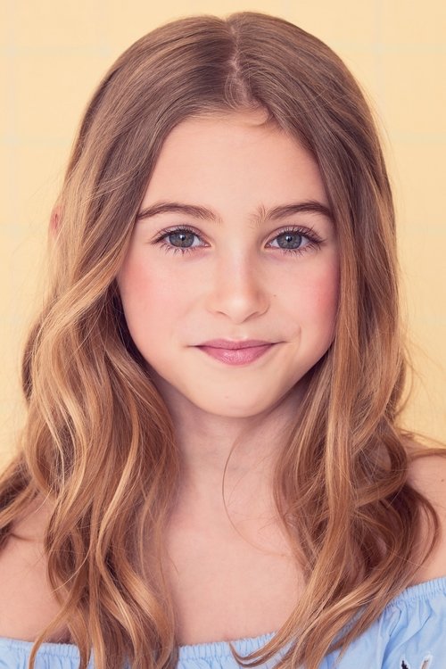Maya Fellen as Young Sacha (uncredited)