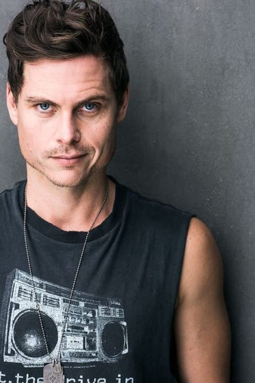 Gareth Koorzen as Tom