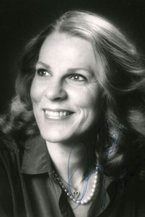 Lisbeth Balslev as Senta