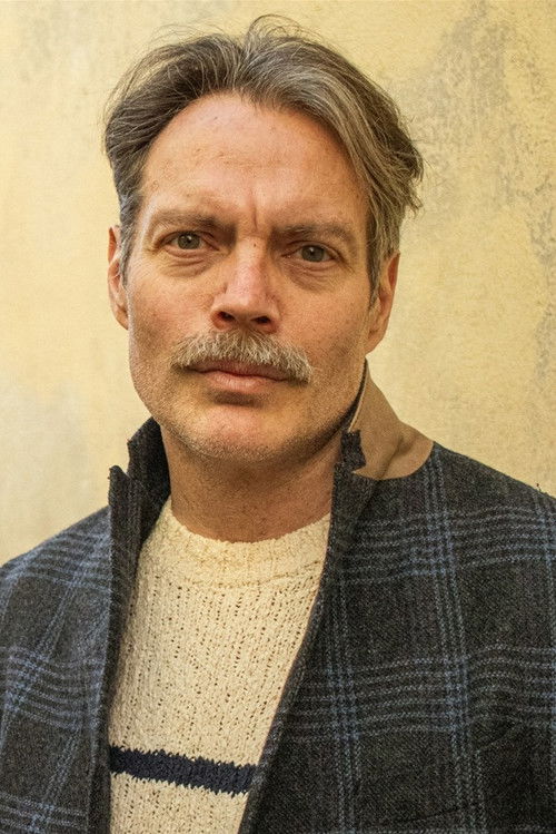 David Clark as Général américain