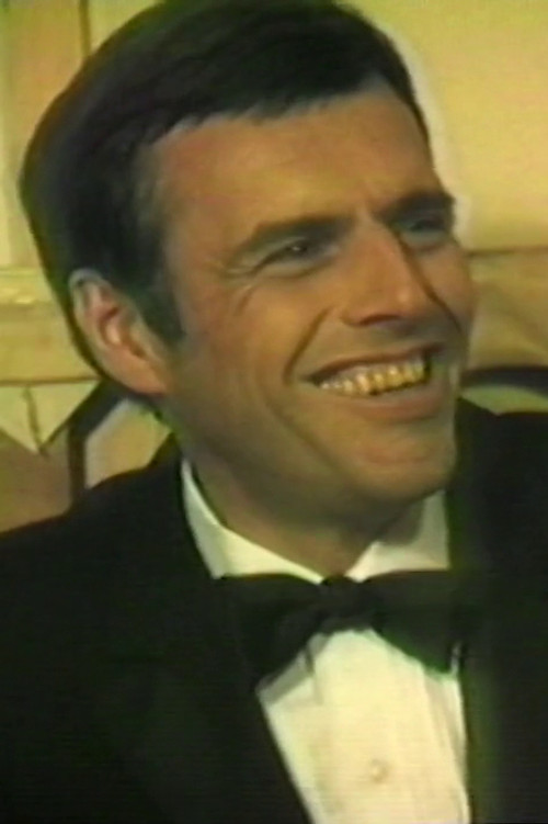 George LaFleur as Bruce Rapport