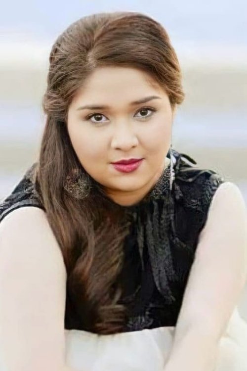 Anna Larrucea as Sandy