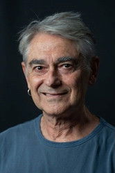 Alberto Gieco as Torture Doctor