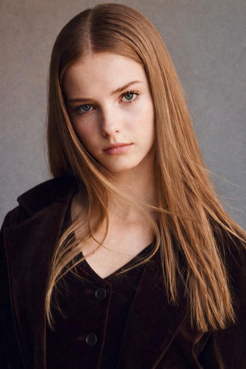 Stella Grace Fitzgerald as Kassie Hughes